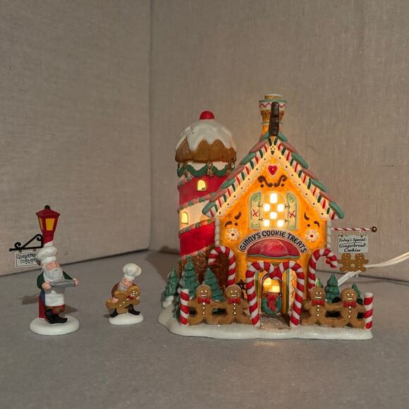 Department 56 North Pole Series – Ginny’s Cookie Treats Set (Set of 3) #56.56732 - Picture 2 of 8
